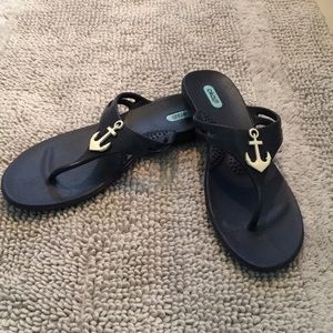 Oka b. ladies navy sandals